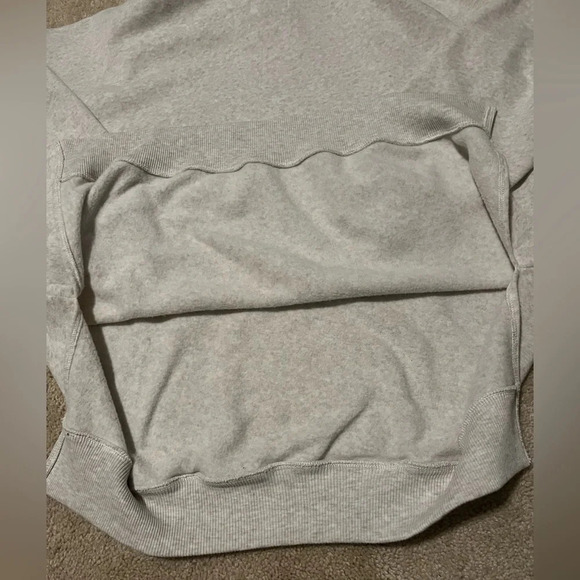 American Eagle Oversized Sweatshirt - Picture 9 of 10